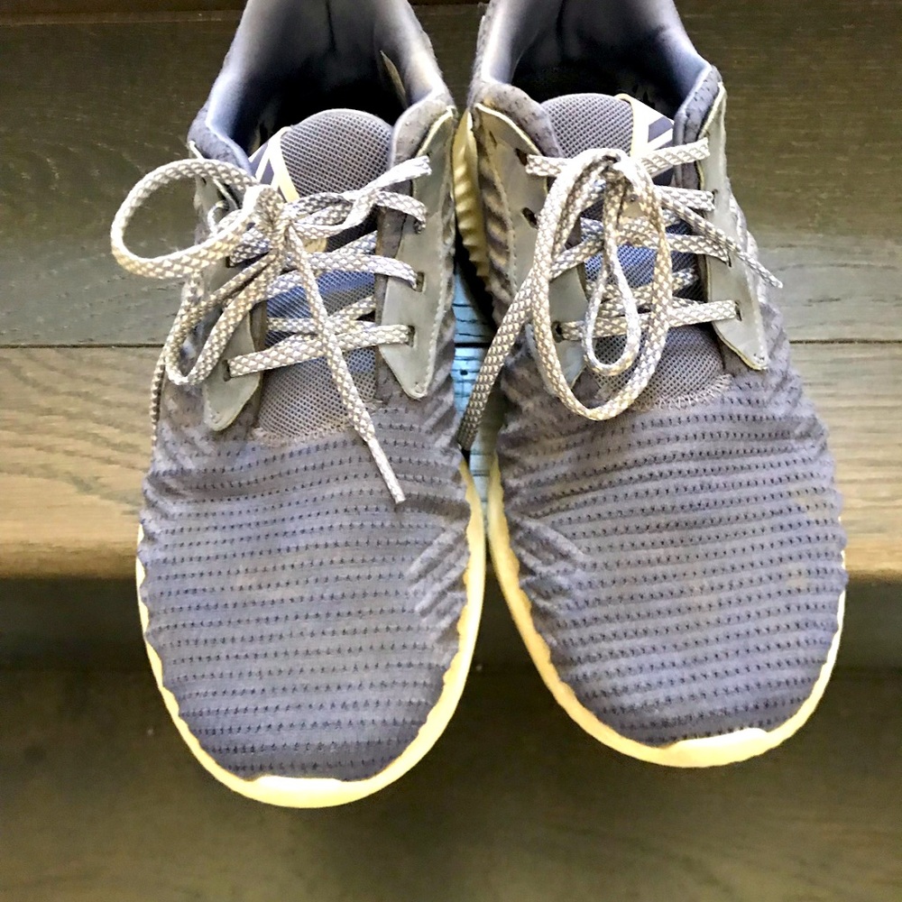 Adidas shoes size 39 or 8.5